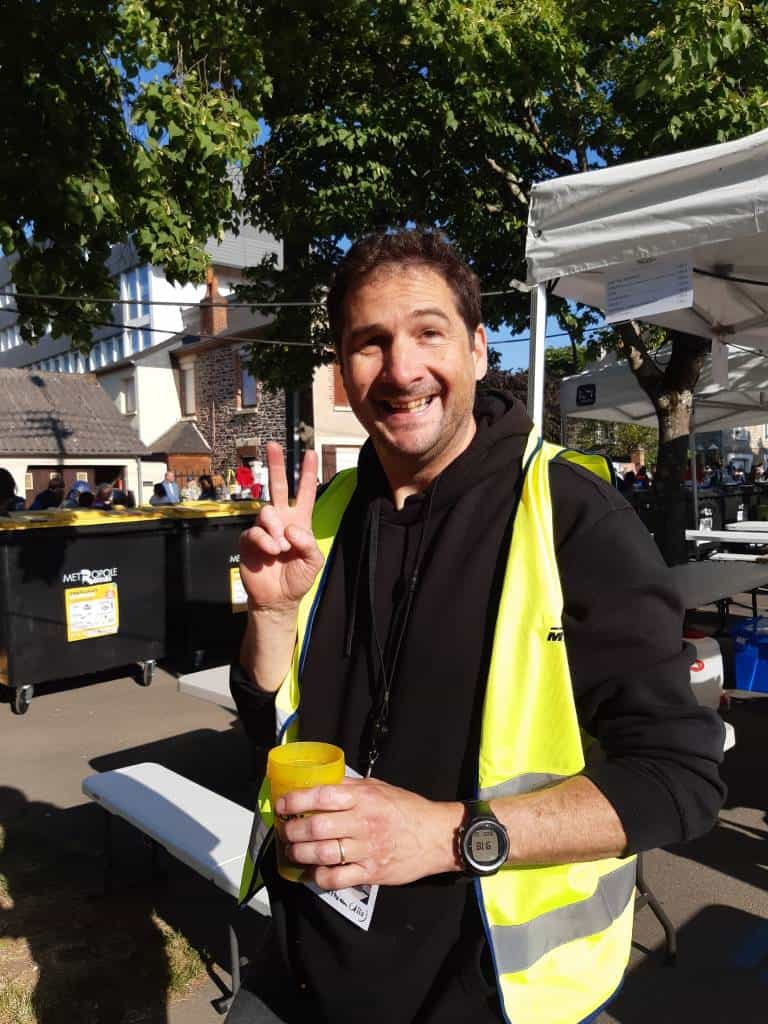 20250518 braderie bénévoles (19)